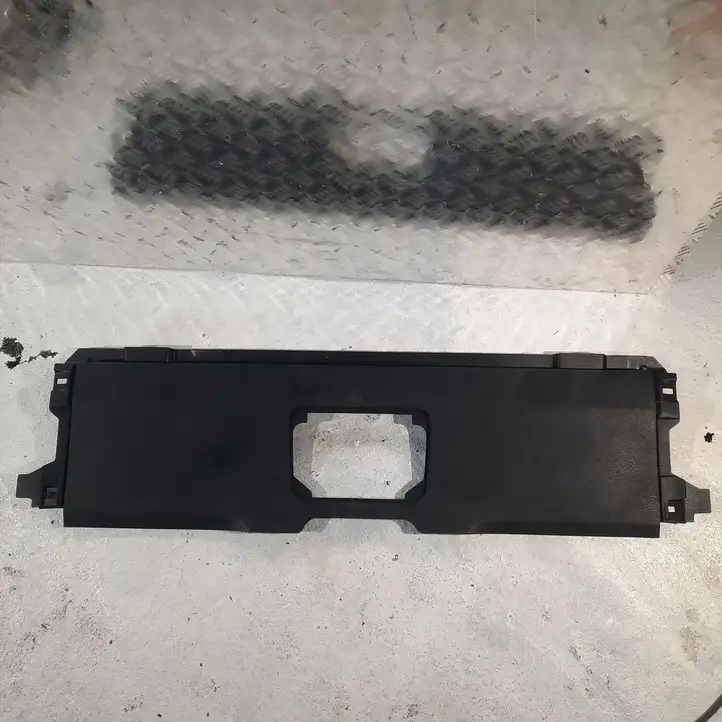 Toyota RAV 4 (XA40) (2012 - 2018) 5846448010 Прочая отделка багажника — фото 1