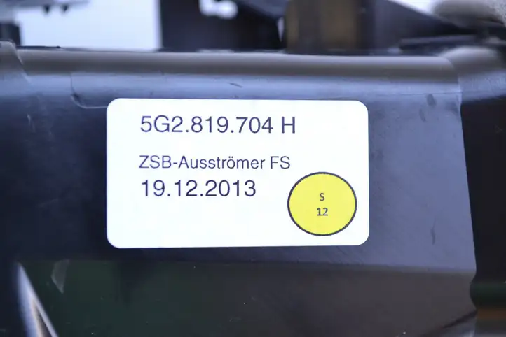 Volkswagen Golf VII (2013 - 2019) 5G2819704 Воздушная решетка панели — фото 4