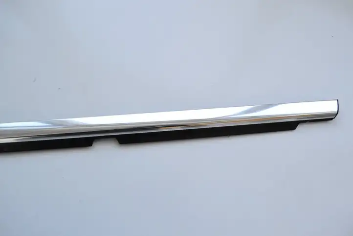 Mercedes-Benz R W251 (2005 - 2013) A2516905080 Накладка стекла задней двери — фото 5
