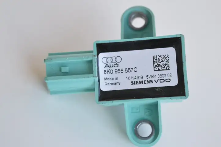Audi A4 S4 B8 8K (2007 - 2011) 8K0955557C Датчик удара SRS — фото 4