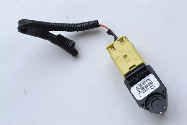 Lexus IS 220D-250-350 (2005 - 2010) 8983102020 Датчик удара SRS — фото 1