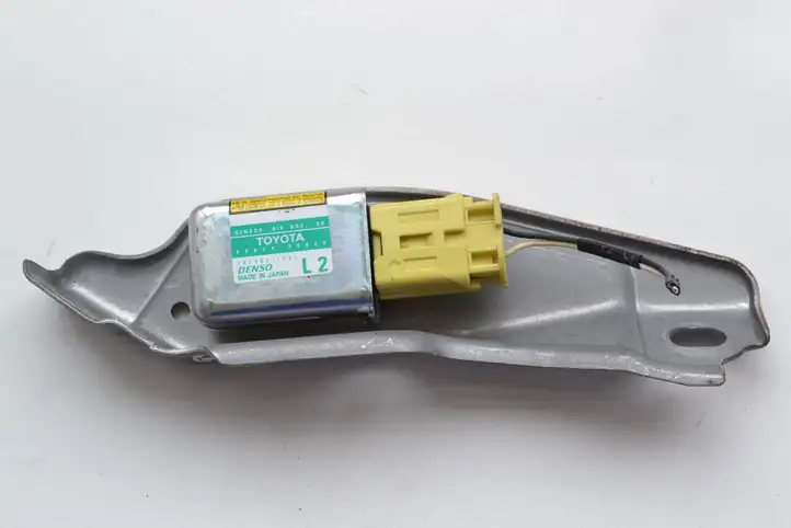 Lexus GS 300 350 430 450h (2007 - 2011) 8983430020 Датчик удара SRS — фото 1