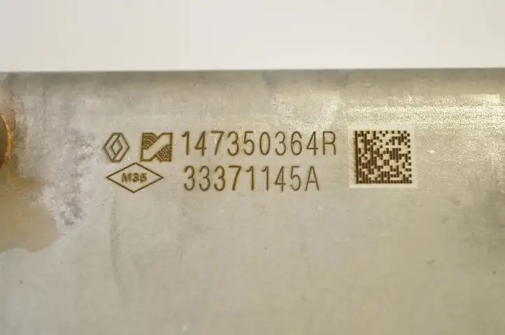 Mercedes-Benz A W176 (2012 - 2018) 33371145A Охладитель клапана EGR — фото 2