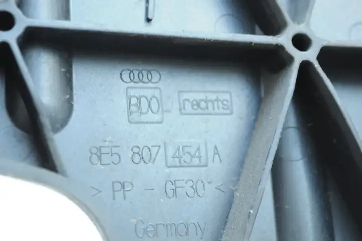 Audi A4 S4 B7 8E 8H (2004 - 2009) 8E5807454A Кронштейн заднего бампера — фото 2