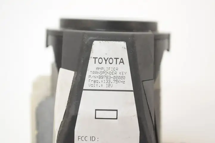 Toyota Corolla E120 E130 (2000 - 2004) 8978302020 Замок зажигания — фото 6
