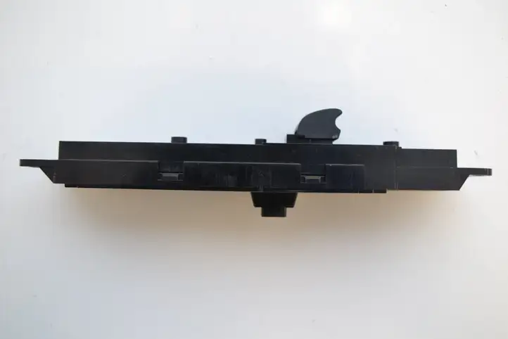 Land Rover Range Rover L322 (2009 - 2012) AH4214717 Блок кнопок стеклоподъемников — фото 3