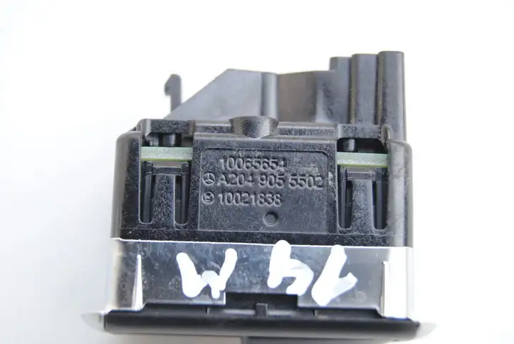 Mercedes-Benz C W204 (2007 - 2014) A2049055502 Блок кнопок стеклоподъемников — фото 4
