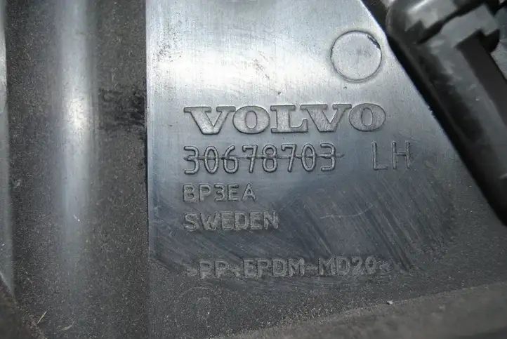 Volvo XC70 (2007 - 2013) 30607870331265323 Кронштейн угловой части бампера — фото 3