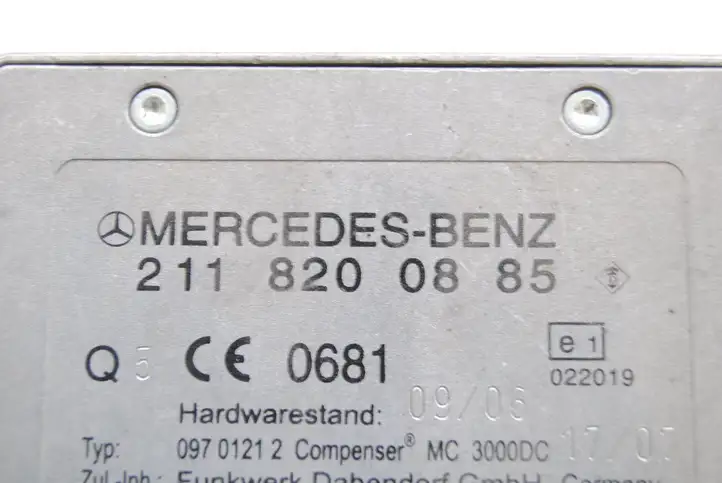 Mercedes-Benz E W211 (2002 - 2009) 2118200885 Усилитель антенны — фото 4