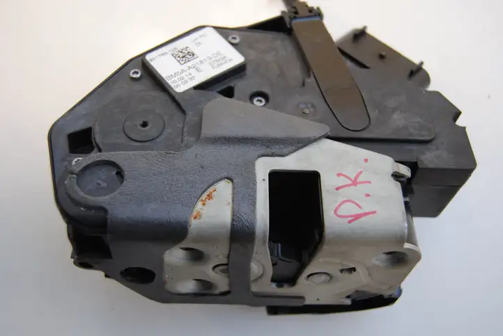 Ford Focus (2011 - 2015) BM5AA21813DE Замок ручки двери — фото 2
