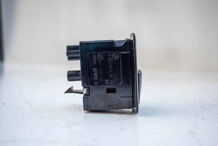 Mercedes-Benz R W251 (2005 - 2013) 03128150 Блок кнопок стеклоподъемников — фото 3