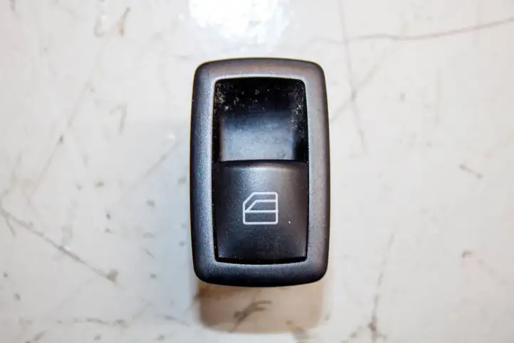 Mercedes-Benz R W251 (2005 - 2013) A2518200510 Блок кнопок стеклоподъемников — фото 2