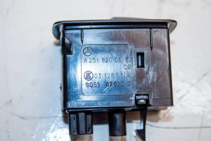 Mercedes-Benz R W251 (2005 - 2013) A2518200510 Блок кнопок стеклоподъемников — фото 6