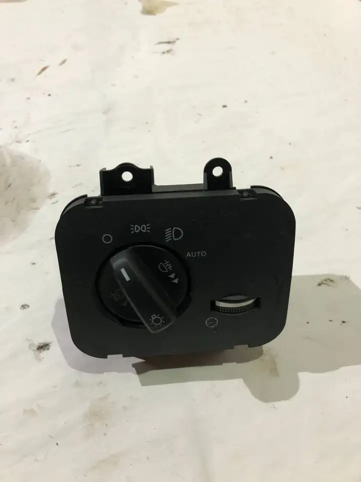 Land Rover Range Rover Sport L320 (2005 - 2009) YUD501480 Другие включатели / ручки/ переключатели — фото 1