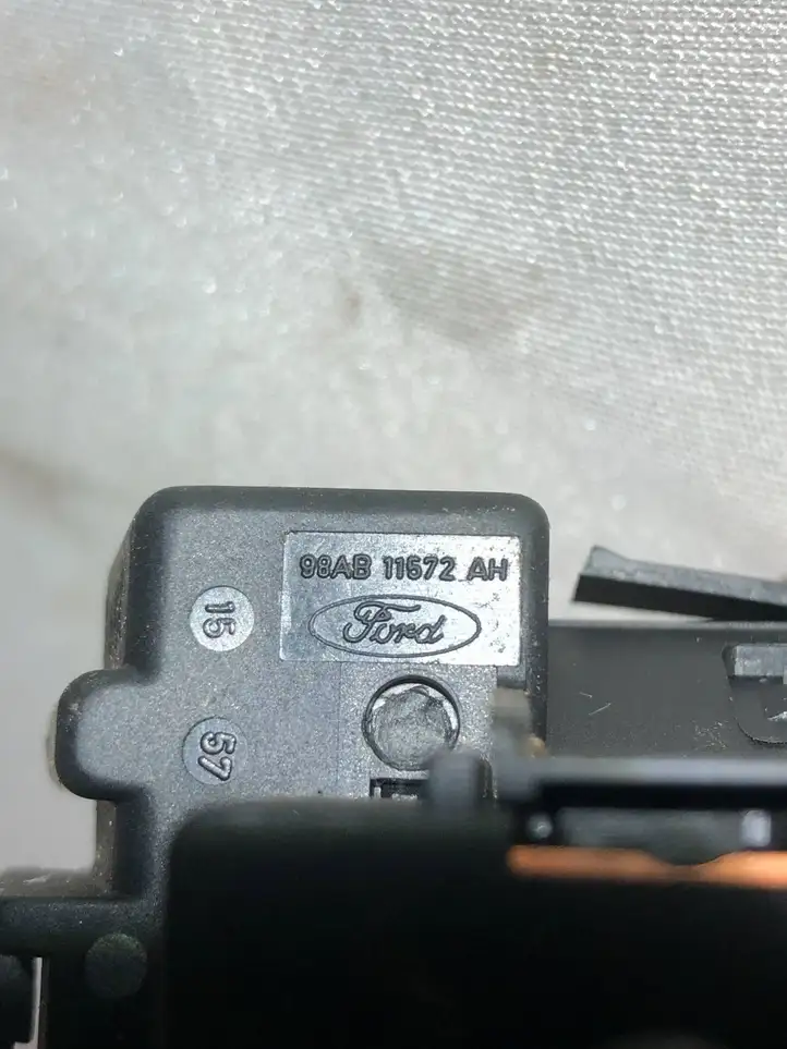 Land Rover Range Rover Sport L320 (2005 - 2009) 98AB11572AH Контактная группа замка зажигания — фото 3