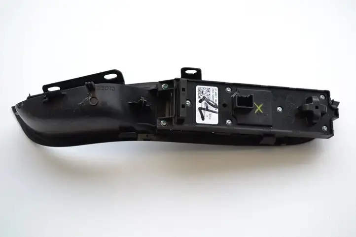 Ford Focus (2011 - 2015) AM5T14A132CA Кнопка стеклоподъемников — фото 3