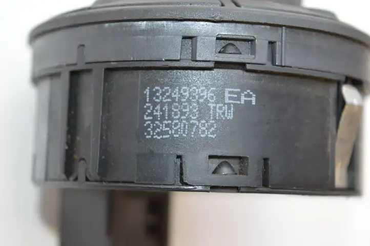 Opel Corsa D (2006 - 2010) 13249396 Включатель фонарей — фото 3
