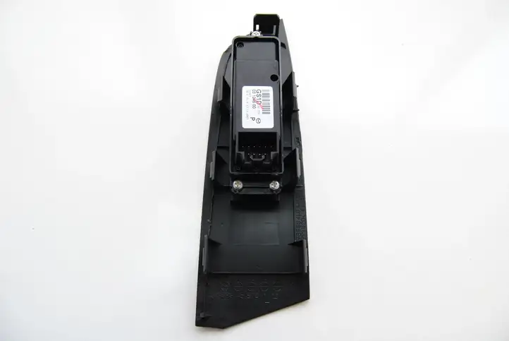 Mazda 6 (2007 - 2009) GS1D66370 Кнопка стеклоподъемников — фото 2