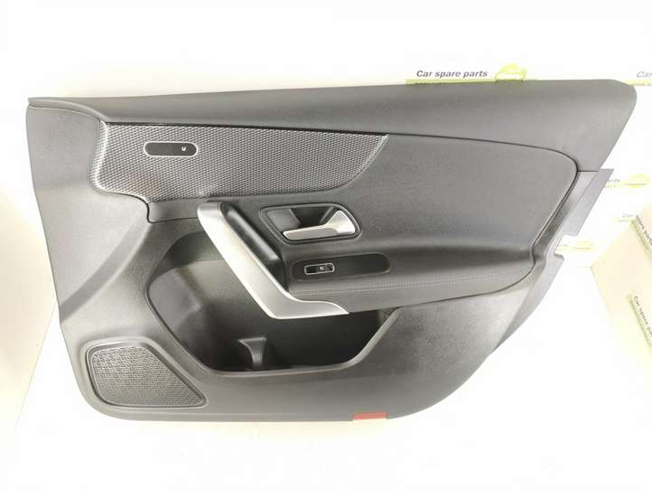 Mercedes-Benz CLA  C117,X117,W117 (2013 - 2019)  DALISID4748 Обшивка передней двери