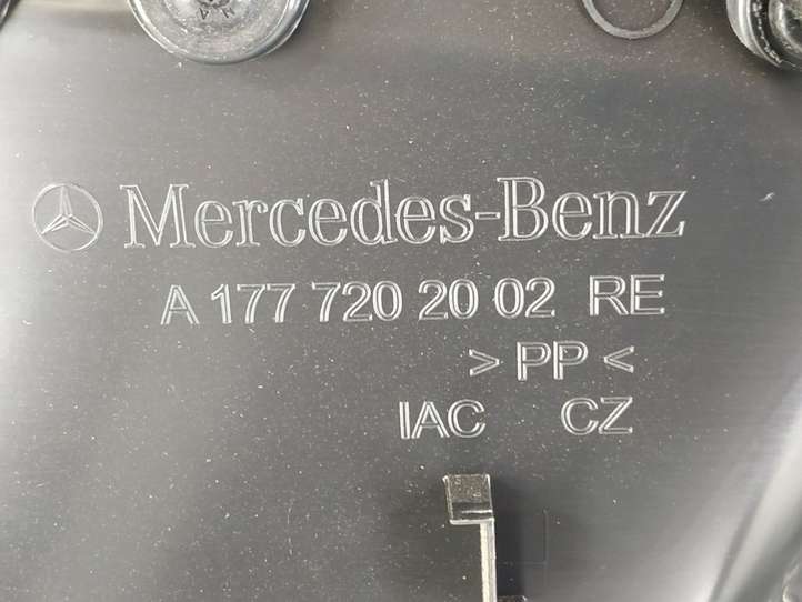 Mercedes-Benz CLA  C117,X117,W117 (2013 - 2019)  DALISID4748 Обшивка передней двери