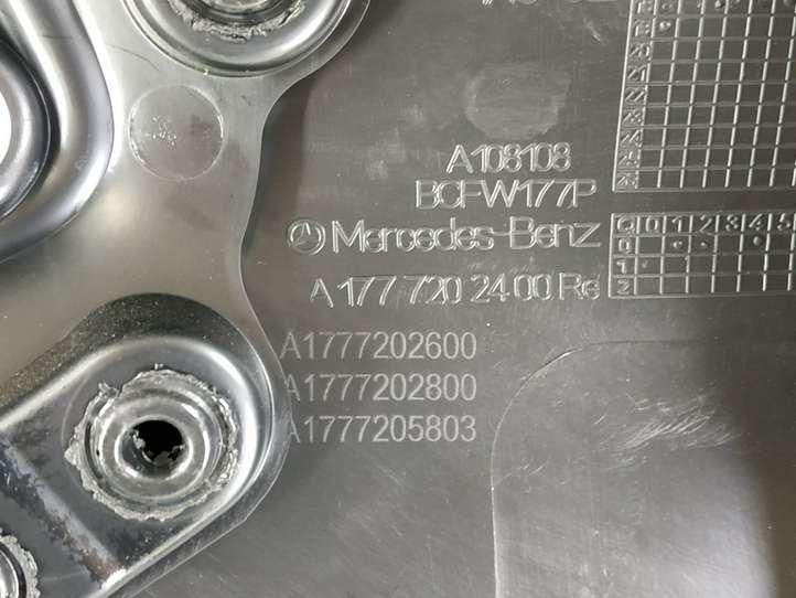 Mercedes-Benz CLA  C117,X117,W117 (2013 - 2019)  DALISID4748 Обшивка передней двери