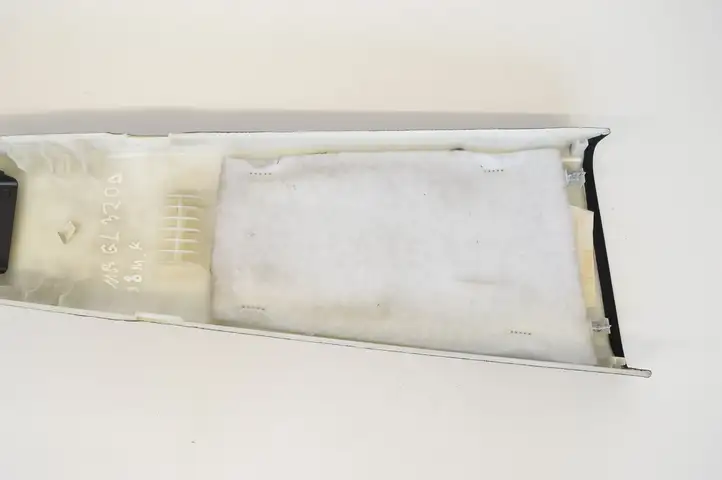 Mercedes-Benz GL X164 (2006 - 2012) A1646909725 Нижняя обшивка стойки B — фото 4