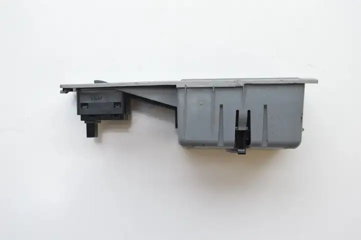 BMW 7 E65 E66 (2001 - 2008) 8379597 Кнопка стеклоподъемников — фото 3