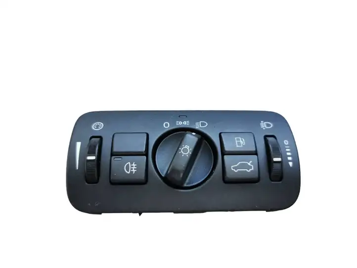 Volvo V70 (2007 - 2013) 30739413 Включатель фонарей — фото 2