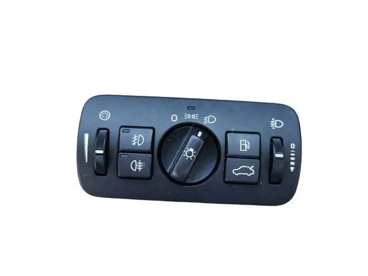 Volvo V70 (2007 - 2013) 30739415 Включатель фонарей — фото 1