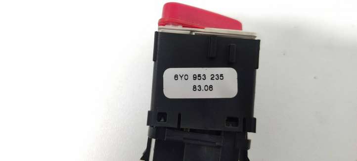 Skoda Fabia Mk1 (6Y) (1999 - 2007)  6Y0953235 Включатель аварийных фонарей