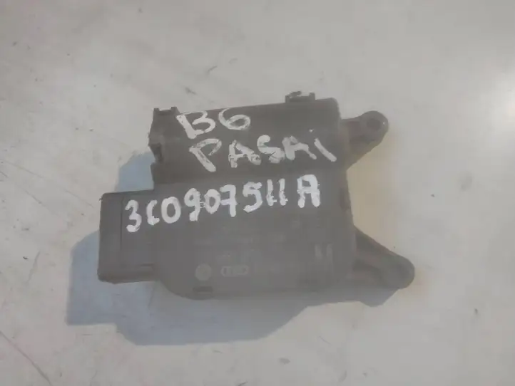 Volkswagen PASSAT B6 (2005 - 2010) 3C0907511A Двигатель задвижки потока воздуха — фото 2