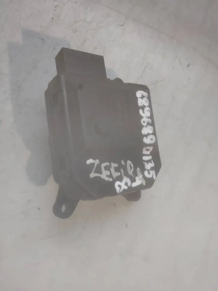 Opel Zafira B (2003 - 2006) C89689013548 Двигатель задвижки потока воздуха — фото 2