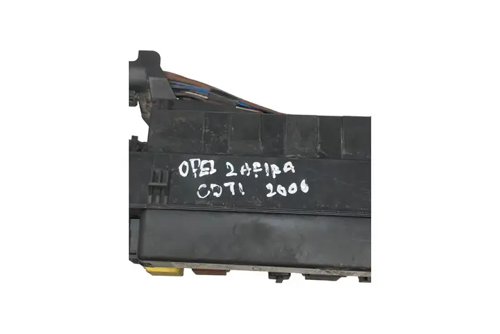 Opel Zafira B (2003 - 2006) 5DK00866852 Блок предохранителей — фото 5