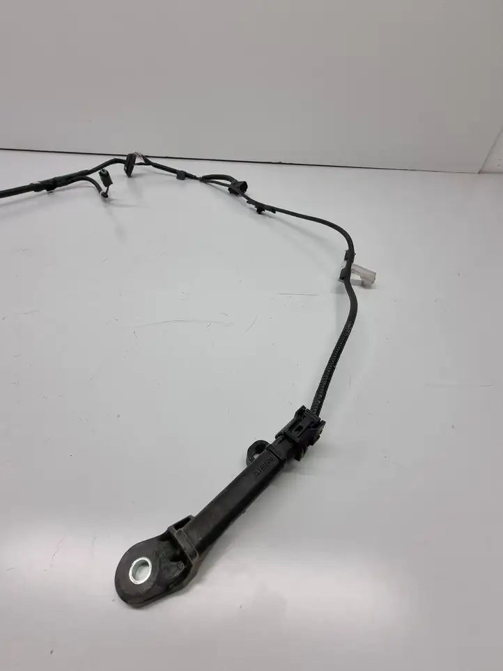Toyota RAV 4 (XA50) (2018 - ) 8218342160 Прочая электропроводка — фото 2