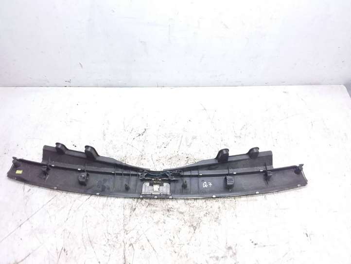 Audi Q7 (2005 - 2009)  4L0864483 Отделка порога багажника