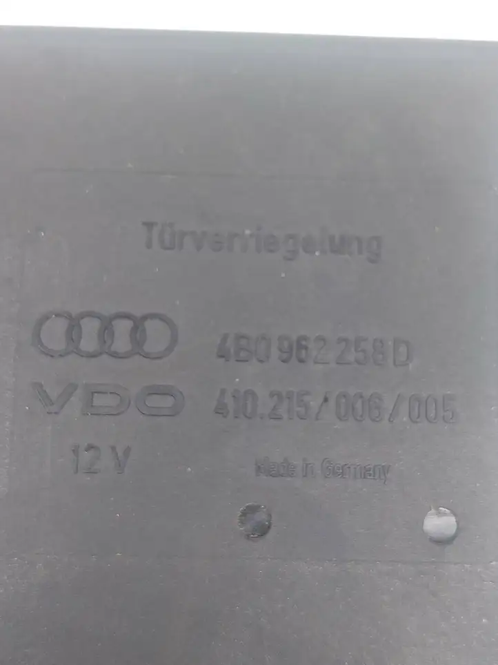 Audi A6 S6 C5 4B (1997 - 2001) 4B0962258D Модуль комфорта — фото 3