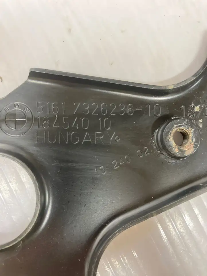 BMW 3 F30 F35 F31 (2012 - 2018) 7326236 Другая часть кузова — фото 3