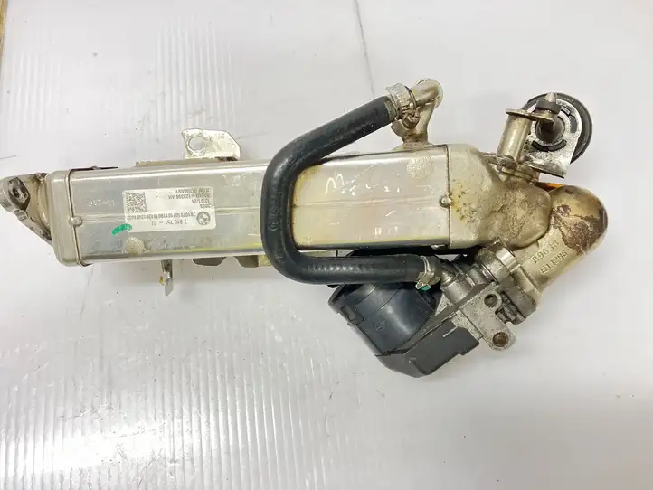BMW 3 F30 F35 F31 (2012 - 2018) 7810751 Охладитель клапана EGR — фото 1