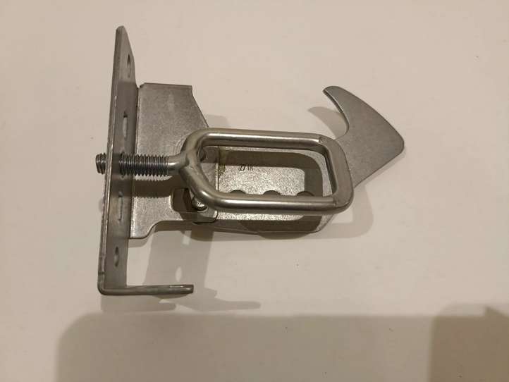BMW X3 F25 (2010 - 2017)  51237210733 Петля замка капота