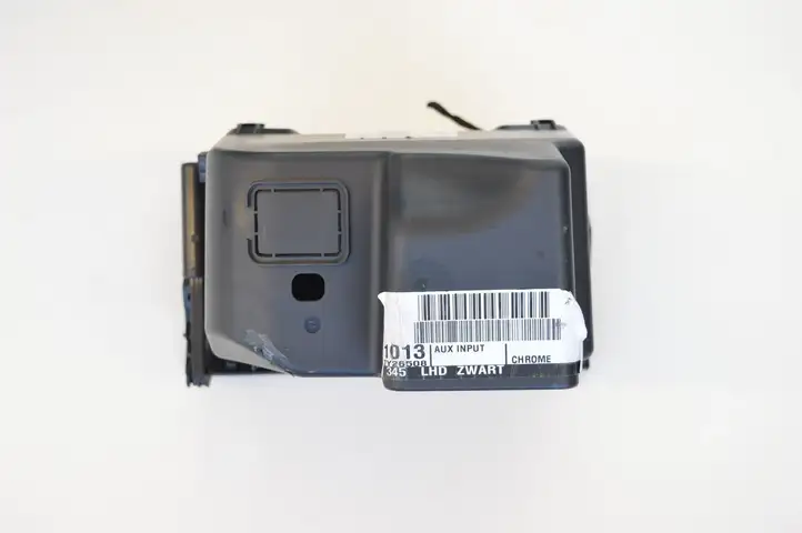 Ford Mondeo MK IV (2007 - 2014) 7S71A06010 Вещевой ящик — фото 7