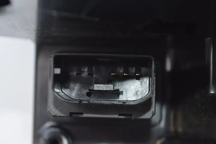 Volkswagen PASSAT B6 (2005 - 2010) 3C1857114 Вещевой ящик — фото 4