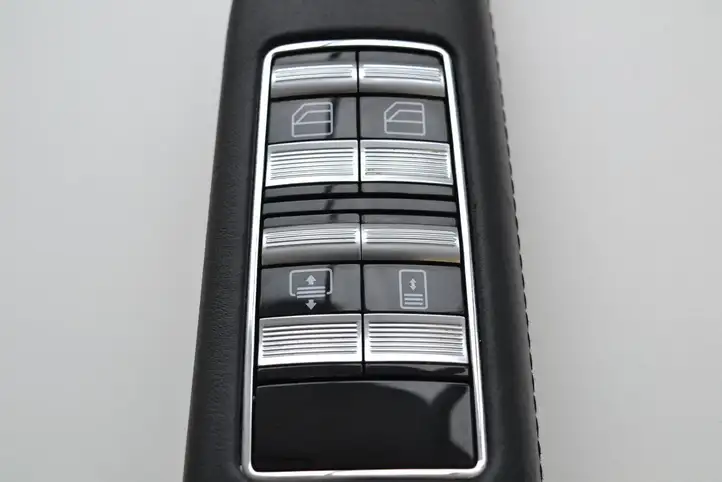 Mercedes-Benz S W221 (2005 - 2013) Блок кнопок стеклоподъемников — фото 3