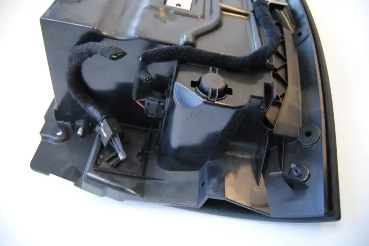 BMW 5 E60 E61 (2004 - 2010) 7034080 Вещевой ящик — фото 4