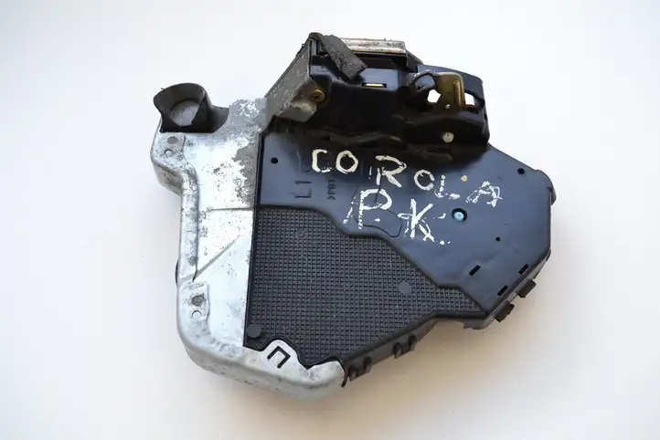 Toyota Corolla E120 E130 (2000 - 2004) Замок ручки двери — фото 3