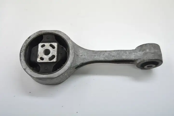 Volkswagen Polo V 6R (2009 - 2015) Подушка КПП — фото 1