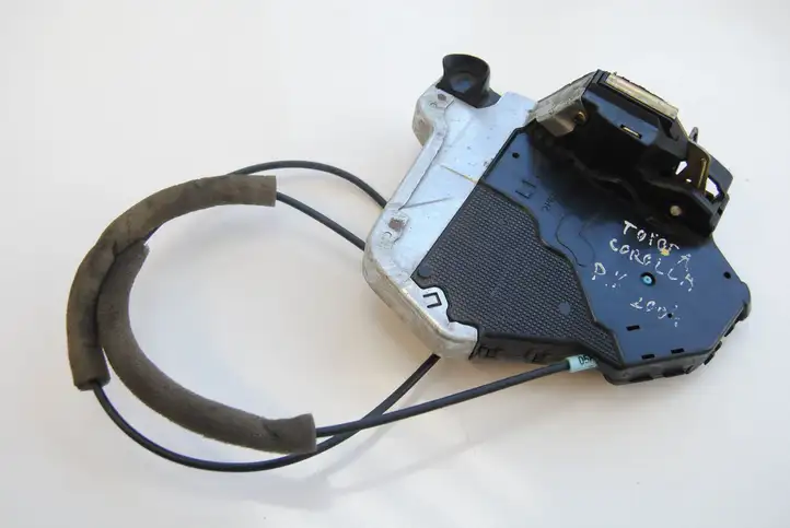 Toyota Corolla E120 E130 (2000 - 2004) NER Замок ручки двери — фото 3