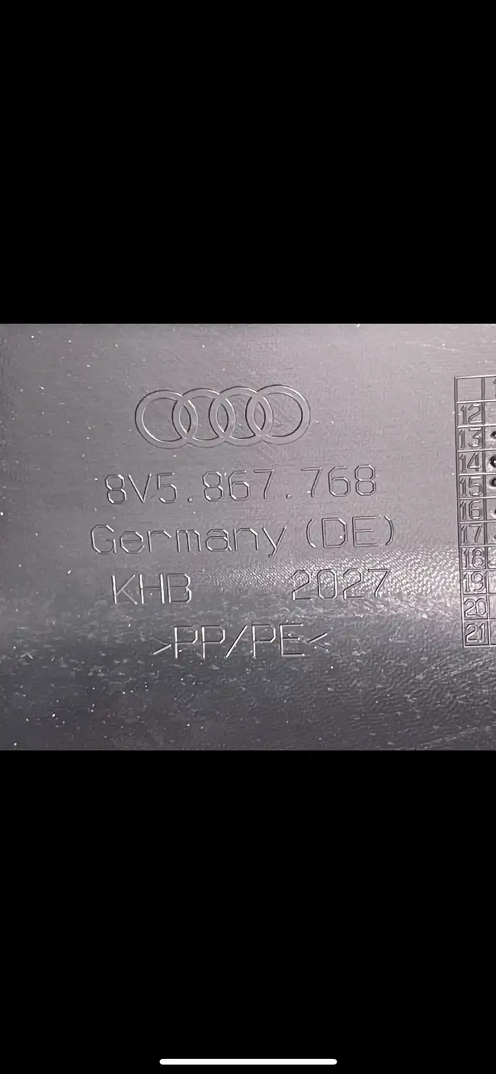 Audi A3/S3 8V (2016 - 2020) 8V5867768 Нижняя боковая отделка заднего сиденья — фото 8