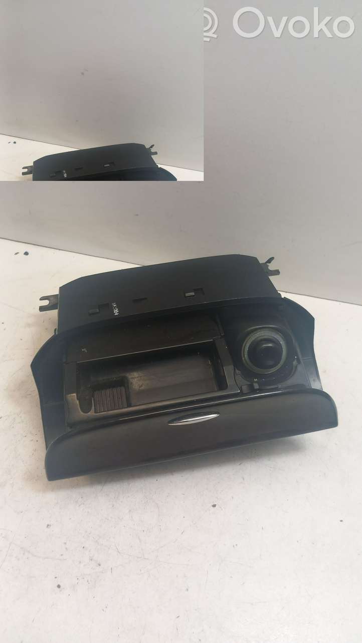 Mercedes-Benz ML W163 (1997 - 2005)  A1638100530 Пепельница