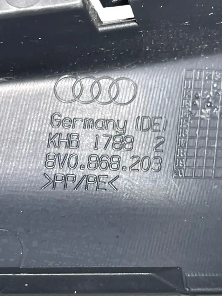 Audi A3/S3 8V (2012 - 2016) 8V0868203 Накладка порога — фото 4