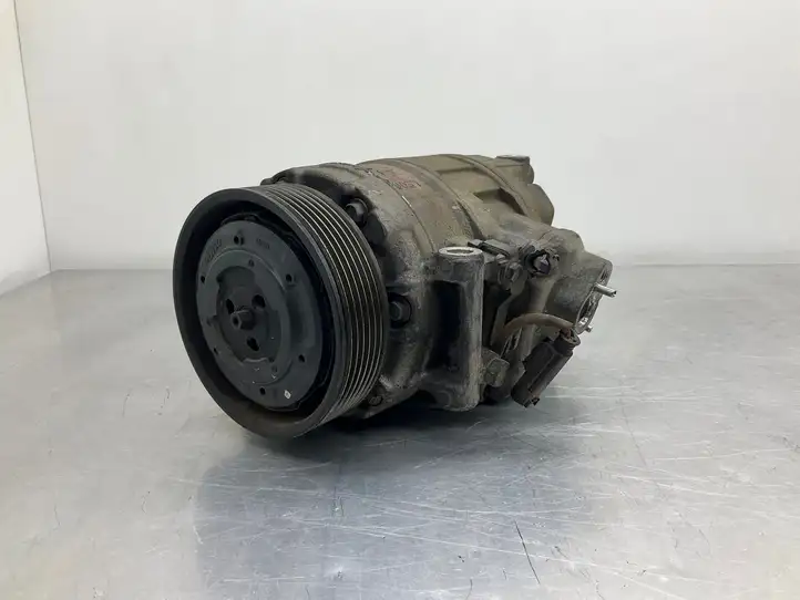 BMW 5 E60 E61 (2004 - 2010) 6980085 Компрессор (насос) кондиционера воздуха — фото 1